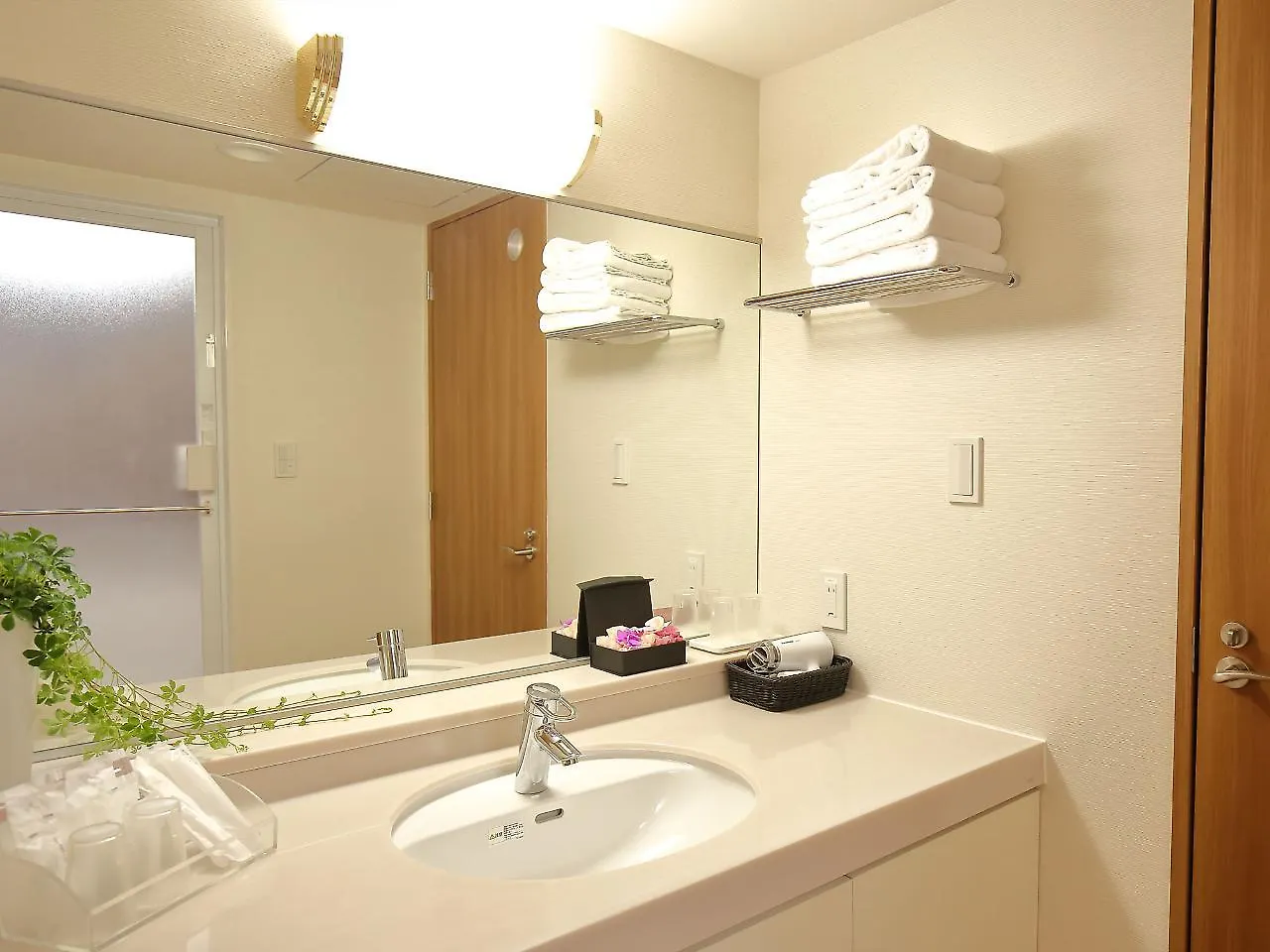 Hotel Awina 오사카
